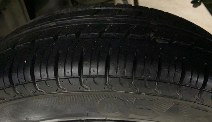 2017 Maruti Alto 800 LXI, Petrol, Manual, 42,287 km, Left Rear Tyre Tread