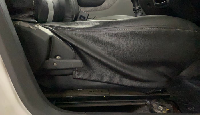 2017 Maruti Alto 800 LXI, Petrol, Manual, 42,287 km, Driver Side Adjustment Panel