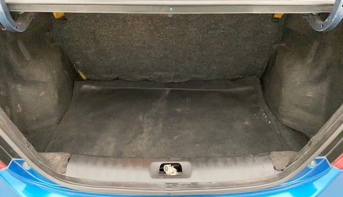 2013 Maruti Swift Dzire VXI, Petrol, Manual, 60,540 km, Boot Inside