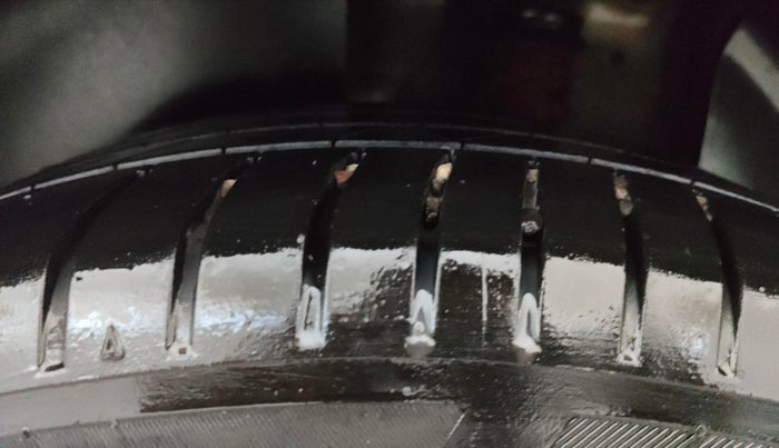 2022 KIA SELTOS HTE 1.5 DIESEL, Diesel, Manual, 76,662 km, Left Rear Tyre Tread