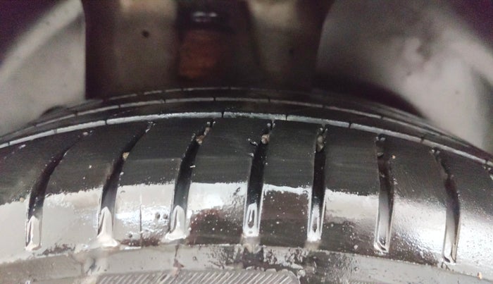 2022 KIA SELTOS HTE 1.5 DIESEL, Diesel, Manual, 76,662 km, Right Rear Tyre Tread