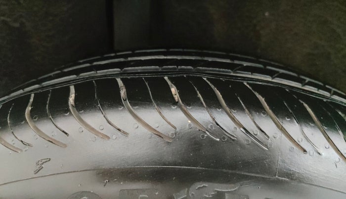 2019 Ford Ecosport TITANIUM + 1.5L PETROL, Petrol, Manual, 45,107 km, Right Rear Tyre Tread