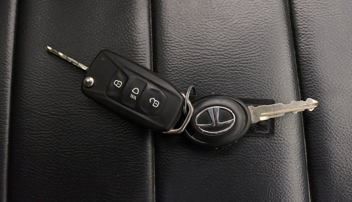 2018 Tata Tiago XTA PETROL, Petrol, Automatic, 65,338 km, Key Close Up