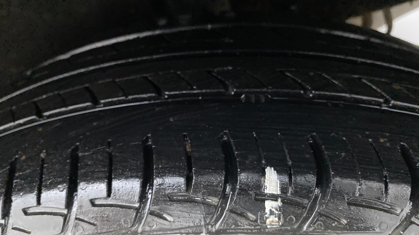 2017 Maruti Baleno DELTA 1.2 K12, Petrol, Manual, 23,214 km, Left Rear Tyre Tread