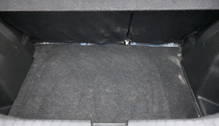 2017 Maruti Baleno DELTA 1.2 K12, Petrol, Manual, 23,214 km, Boot Inside