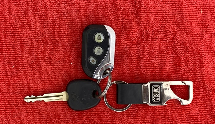 2011 Hyundai i10 MAGNA 1.2 KAPPA2, Petrol, Manual, 48,118 km, Key Close Up