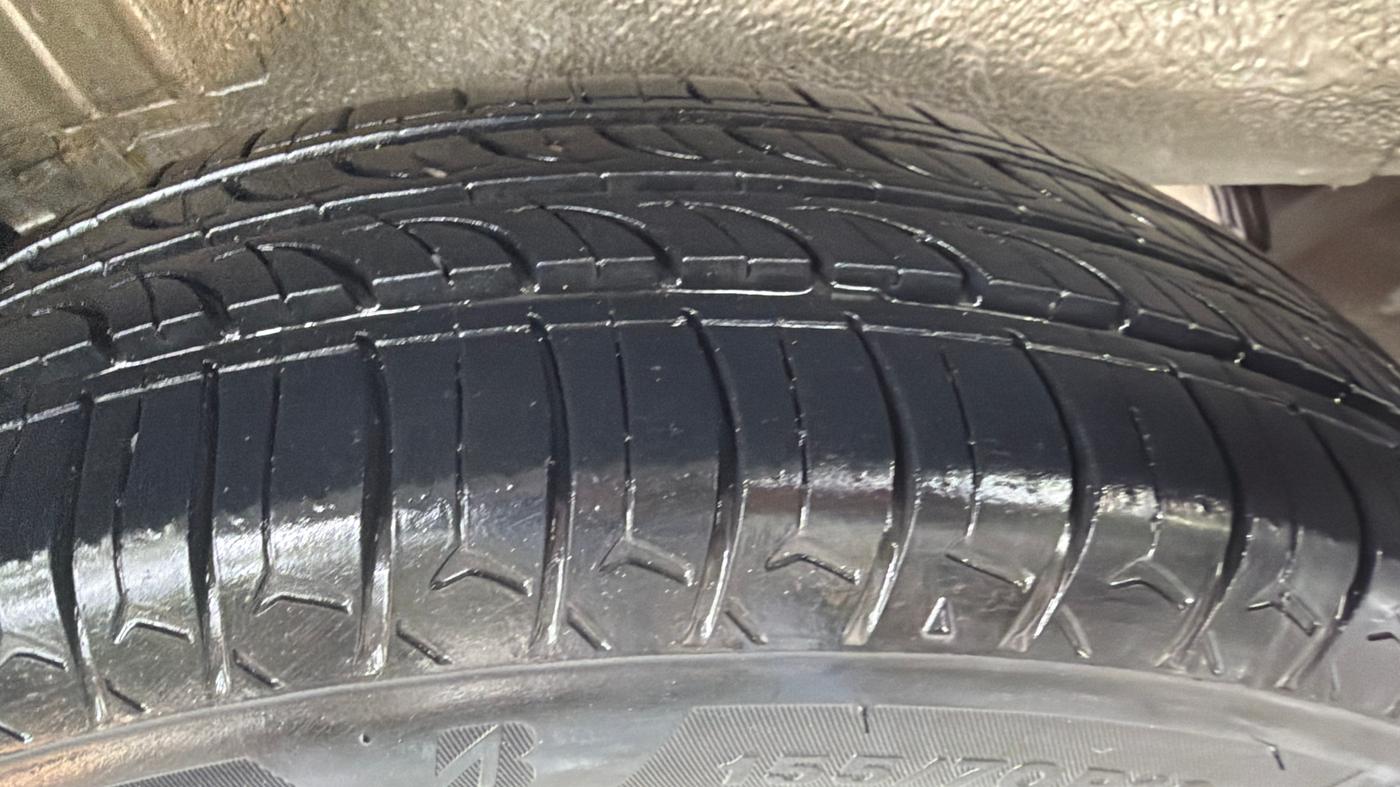 2018 Maruti Wagon R 1.0 LXI CNG, CNG, Manual, 49,012 km, Right Rear Tyre Tread