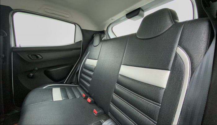 2018 Renault Kwid RXT, Petrol, Manual, 15,488 km, Right Side Rear Door Cabin
