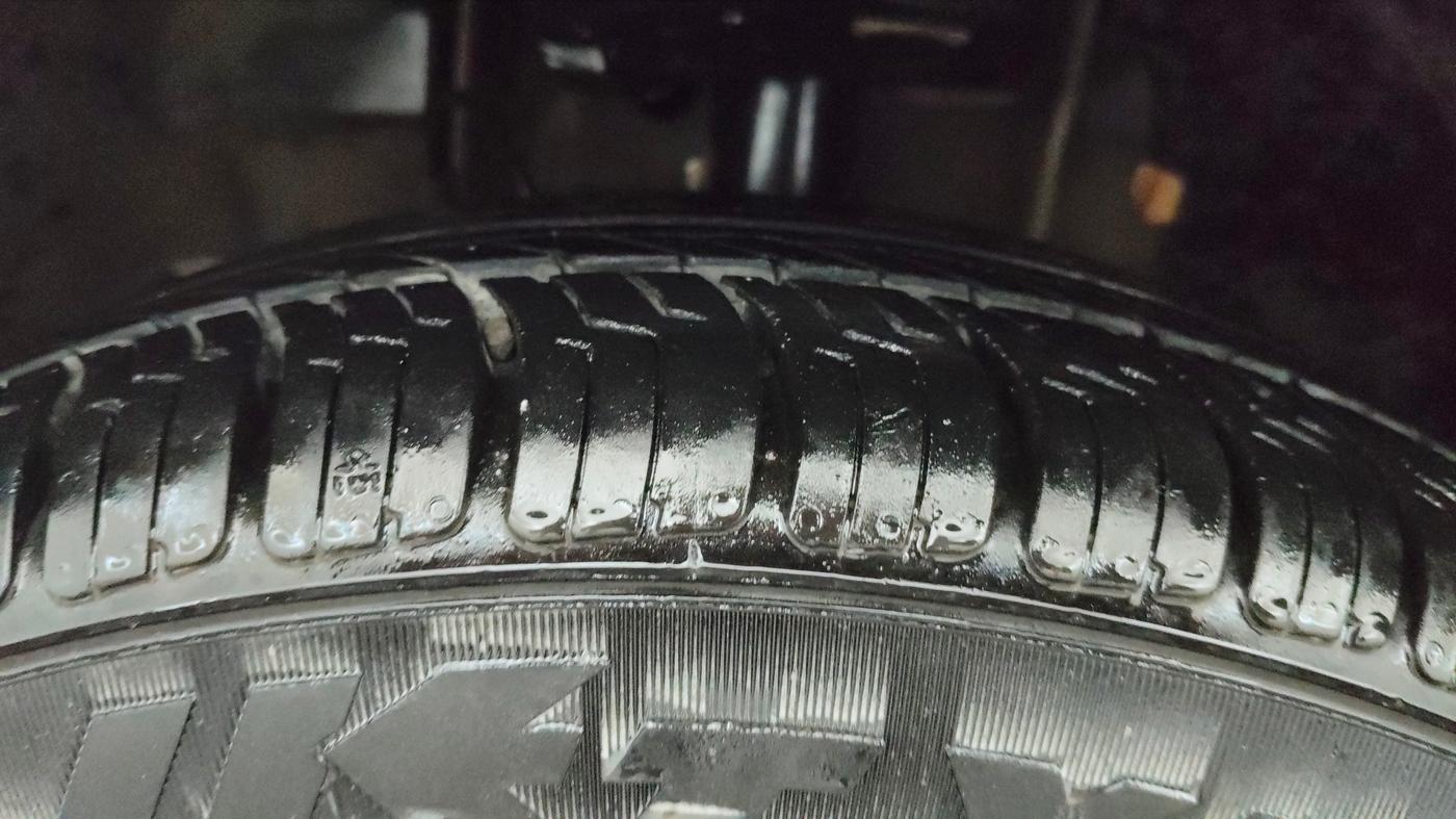2018 Tata TIAGO NRG PETROL, Petrol, Manual, 67,138 km, Left Front Tyre Tread