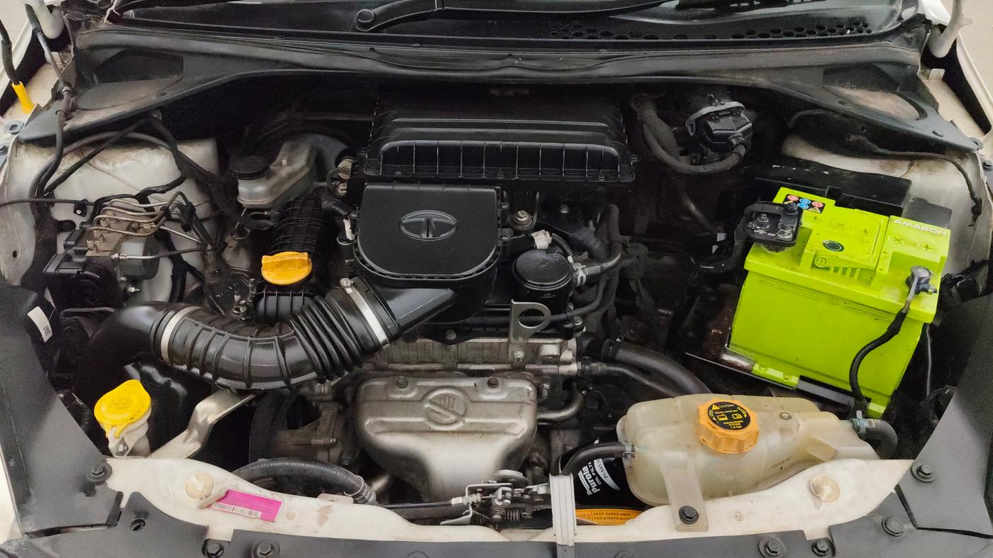 2018 Tata TIAGO NRG PETROL, Petrol, Manual, 67,138 km, Engine View