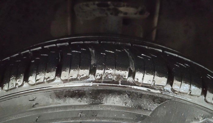 2018 Tata TIAGO NRG PETROL, Petrol, Manual, 66,998 km, Right Front Tyre Tread