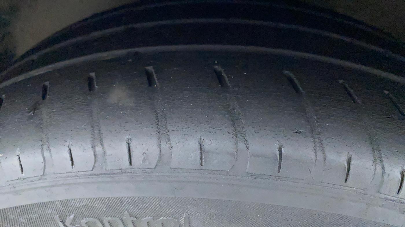 2017 Hyundai New Elantra 2.0 SX MT PETROL, Petrol, Manual, 1,15,669 km, Left Front Tyre Tread