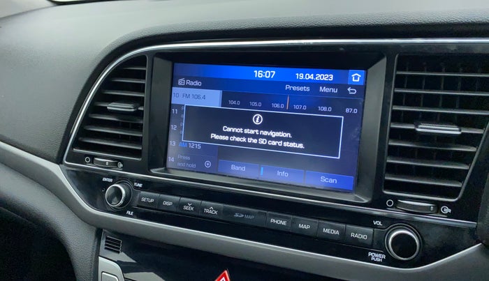2017 Hyundai New Elantra 2.0 SX MT PETROL, Petrol, Manual, 1,15,669 km, Infotainment system - GPS Card not working/missing