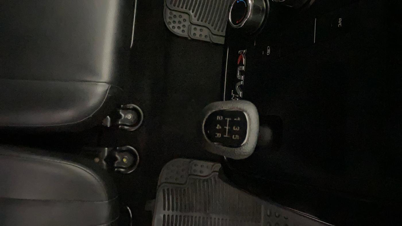 2018 Mahindra KUV 100 NXT K2 P 6 STR, CNG, Manual, 17,136 km, Gear Lever
