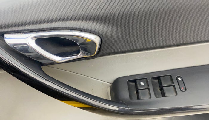 2020 Tata Tiago XZ PLUS PETROL, Petrol, Manual, 33,271 km, Driver Side Door Panels Control