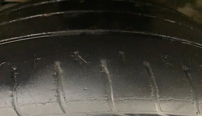 2020 Tata Tiago XZ PLUS PETROL, Petrol, Manual, 33,271 km, Left Front Tyre Tread