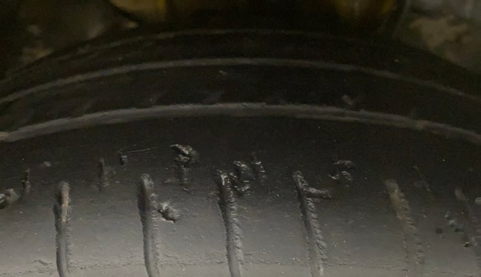 2020 Tata Tiago XZ PLUS PETROL, Petrol, Manual, 33,271 km, Right Front Tyre Tread