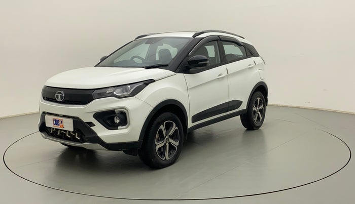 2022 Tata NEXON XZA PLUS (O) PETROL, Petrol, Automatic, 30,129 km, Left Front Diagonal