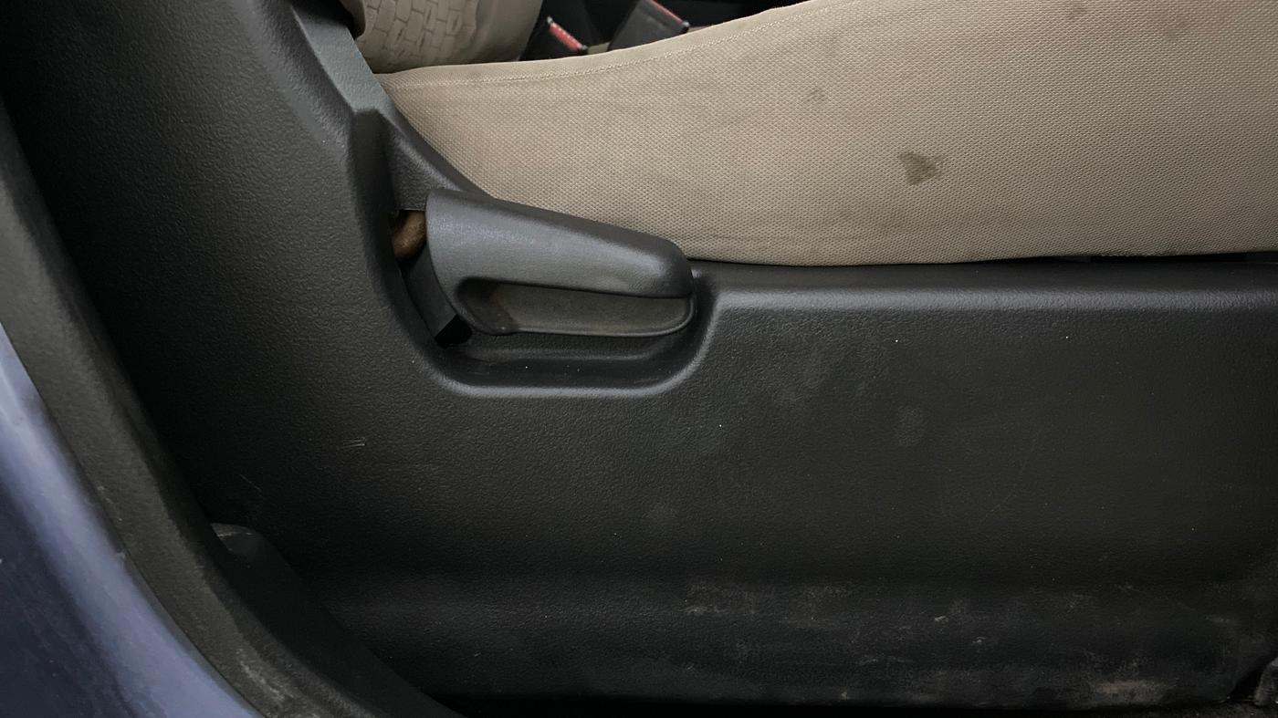 2014 Maruti Wagon R 1.0 VXI, Petrol, Manual, 88,258 km, Driver Side Adjustment Panel