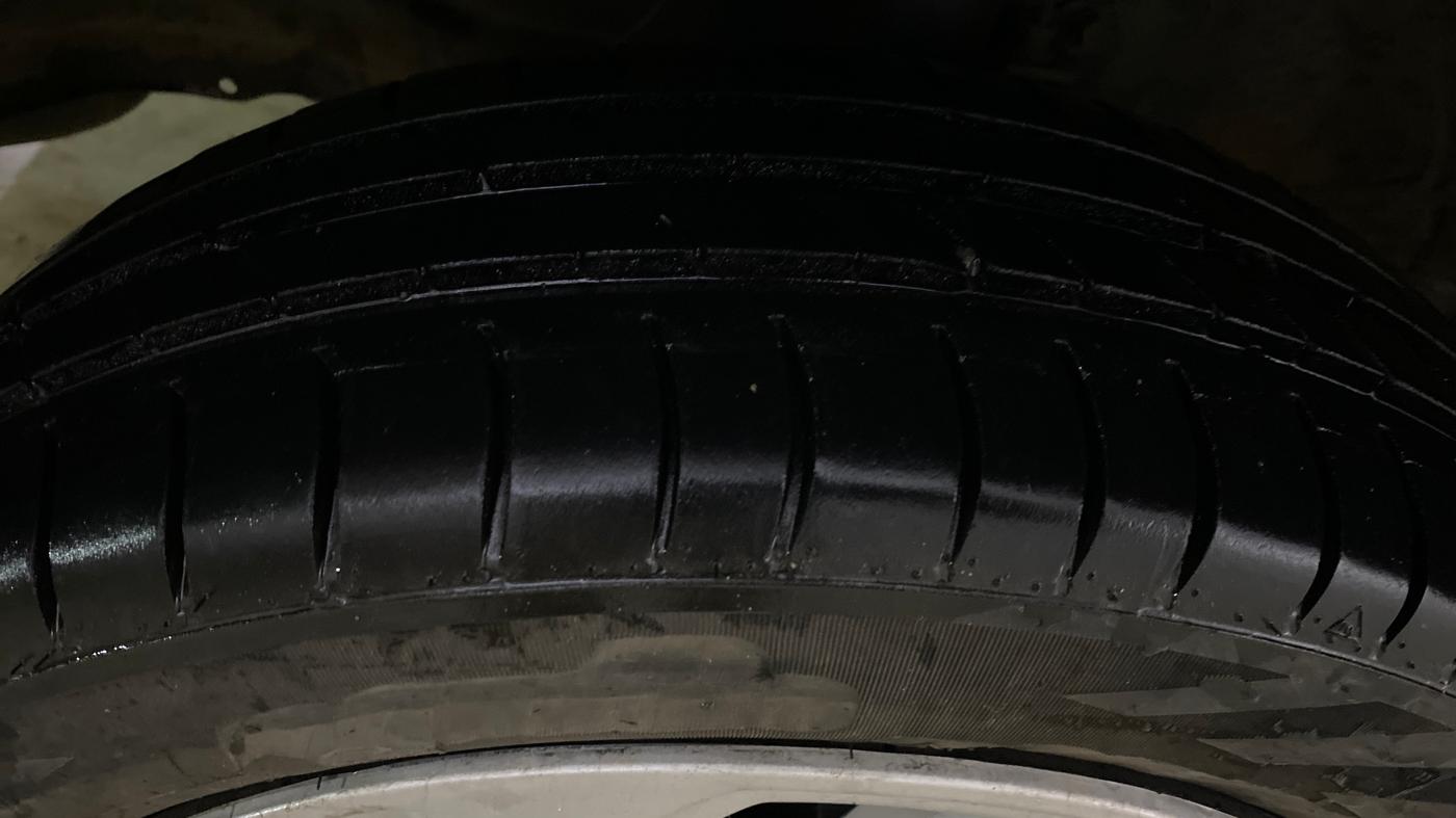 2014 Maruti Wagon R 1.0 VXI, Petrol, Manual, 88,258 km, Left Front Tyre Tread