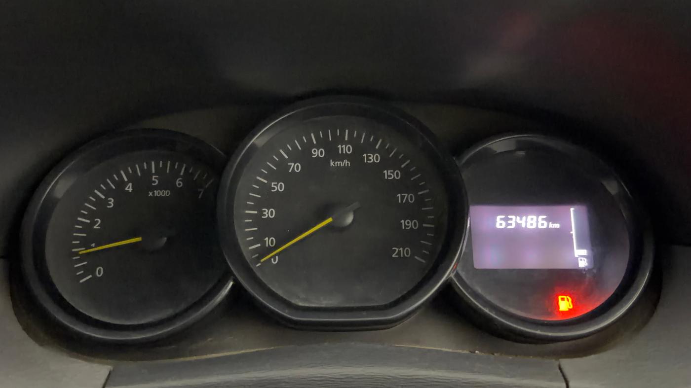 2015 Renault Duster RXE PETROL, Petrol, Manual, 63,474 km, Odometer Image