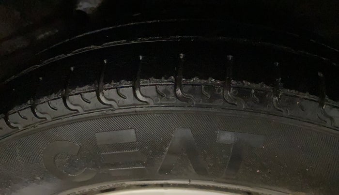 2015 Hyundai i10 SPORTZ 1.1, Petrol, Manual, 55,435 km, Left Rear Tyre Tread