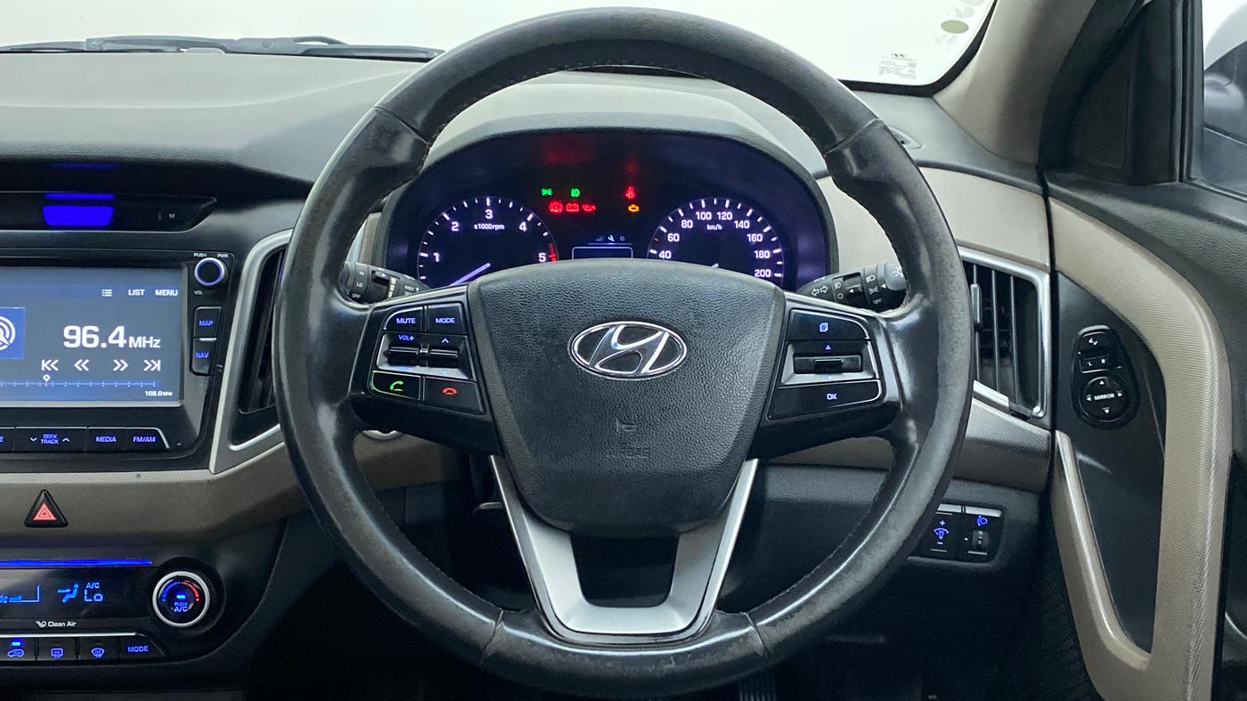 2016 Hyundai Creta 1.6 SX (O) CRDI, Diesel, Manual, 30,523 km, Steering Wheel Close Up