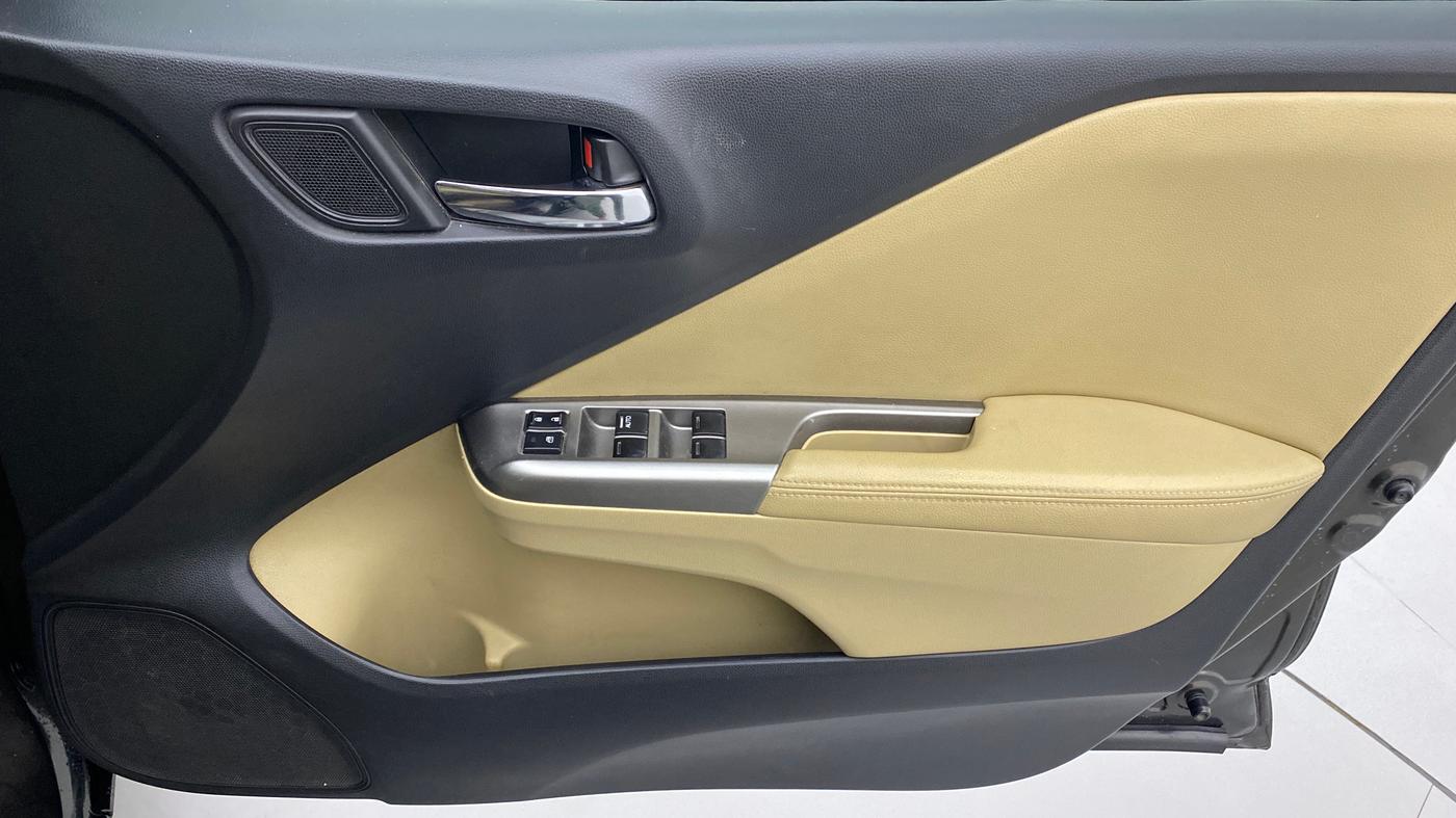 2015 Honda City VX CVT PETROL, Petrol, Automatic, 51,536 km, Driver Side Door Panels Control