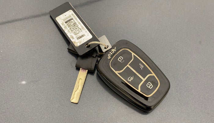 2021 Tata ALTROZ XT PETROL, Petrol, Manual, 97,041 km, Key Close Up