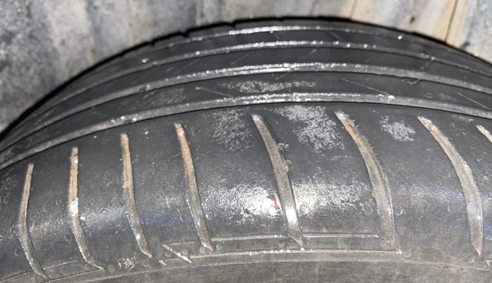 2023 Maruti Baleno  ZETA CNG 1.2L, CNG, Manual, 1,06,909 km, Left Rear Tyre Tread