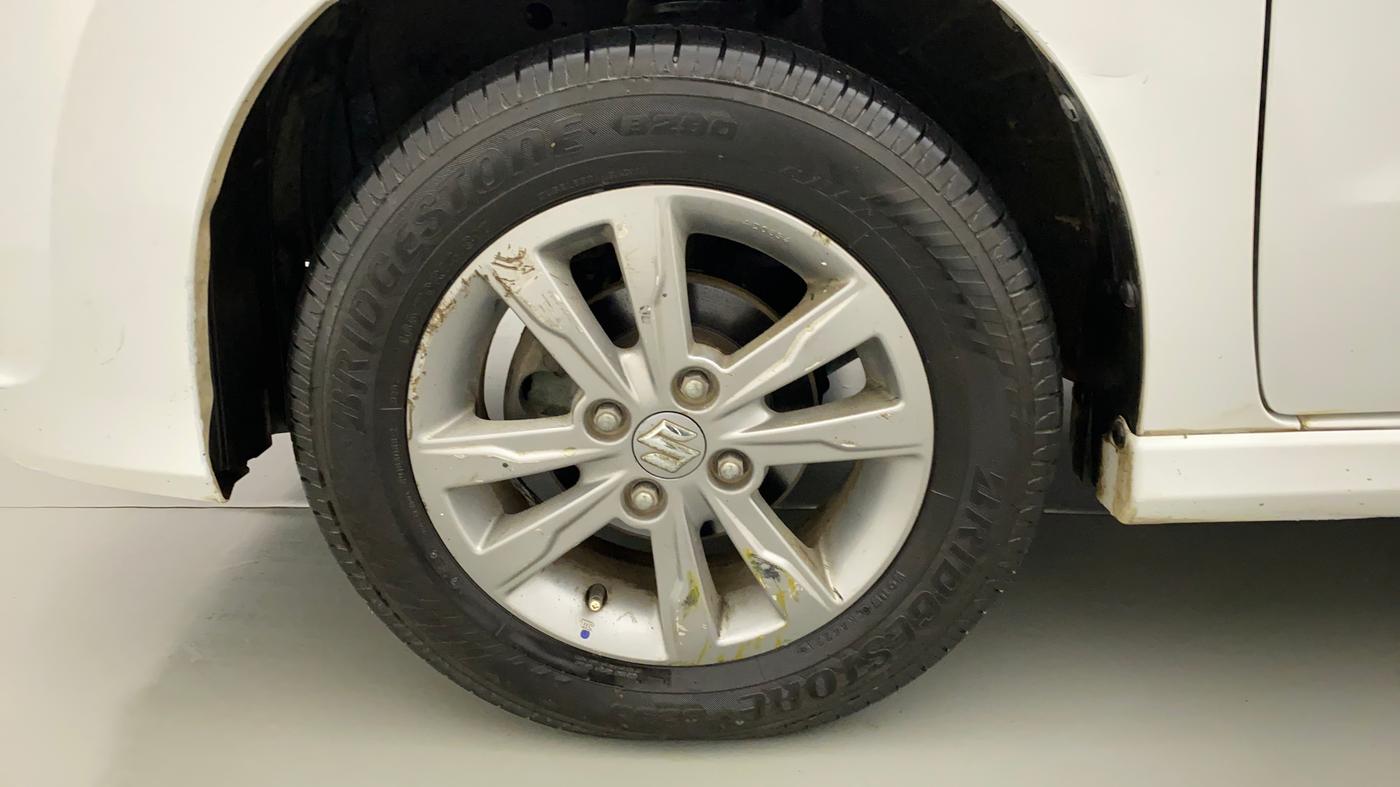 2013 Maruti Wagon R Stingray VXI, Petrol, Manual, 80,001 km, Left Front Wheel