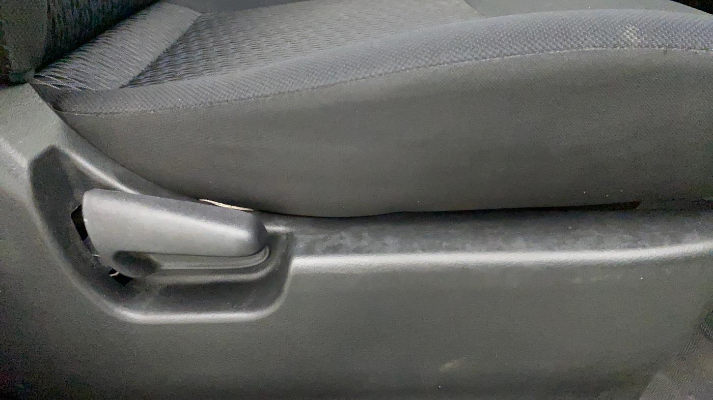 2013 Maruti Wagon R Stingray VXI, Petrol, Manual, 80,001 km, Driver Side Adjustment Panel