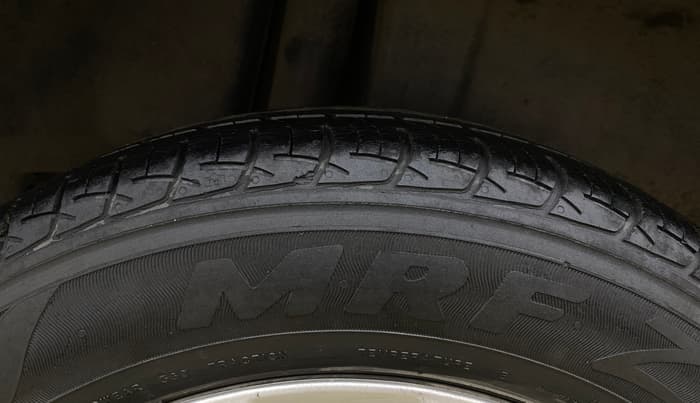 2015 Maruti Ciaz VXI+, Petrol, Manual, 50,786 km, Right Rear Tyre Tread