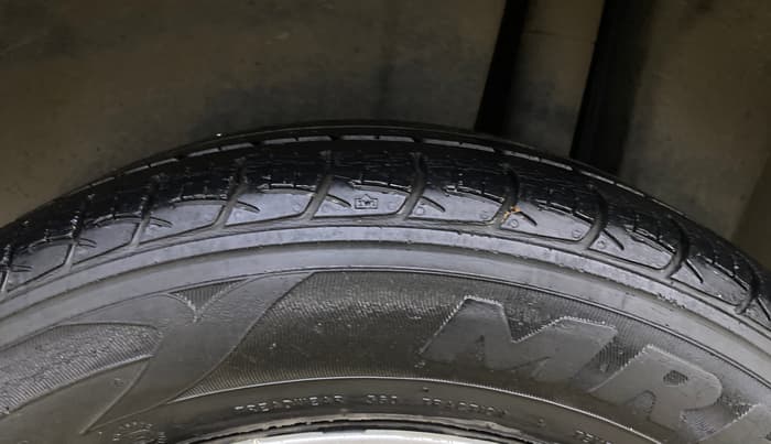 2015 Maruti Ciaz VXI+, Petrol, Manual, 50,786 km, Left Rear Tyre Tread