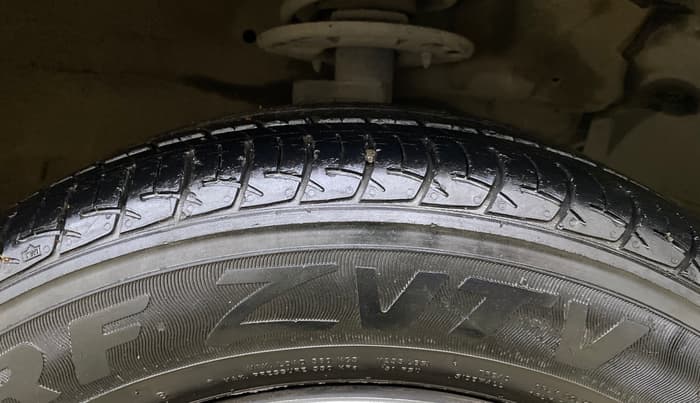 2015 Maruti Ciaz VXI+, Petrol, Manual, 50,786 km, Right Front Tyre Tread
