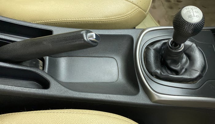 2015 Honda City 1.5L I-VTEC SV, Petrol, Manual, 80,285 km, Gear Lever