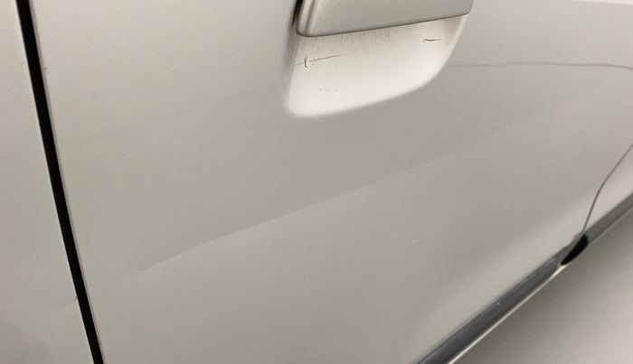 2012 Maruti Wagon R 1.0 VXI, Petrol, Manual, 82,440 km, Right rear door - Slightly dented
