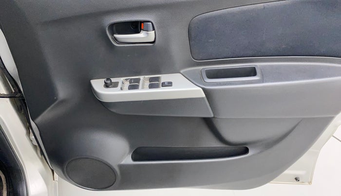 2012 Maruti Wagon R 1.0 VXI, Petrol, Manual, 82,440 km, Driver Side Door Panels Control