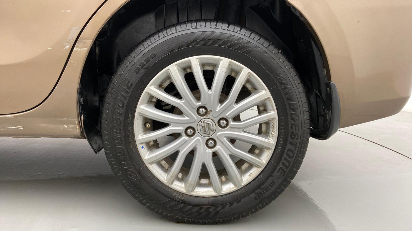 2017 Maruti Dzire ZDI AMT, Diesel, Automatic, 53,873 km, Left Rear Wheel