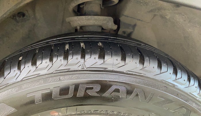 2017 Jeep Compass LONGITUDE (O) 2.0 DIESEL, Diesel, Manual, 88,851 km, Right Front Tyre Tread