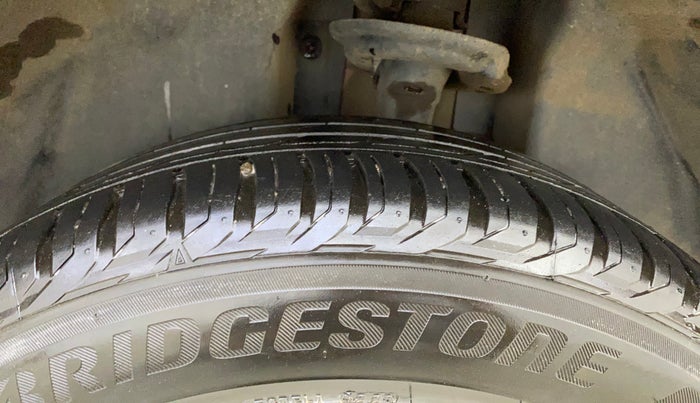 2017 Jeep Compass LONGITUDE (O) 2.0 DIESEL, Diesel, Manual, 88,851 km, Left Rear Tyre Tread