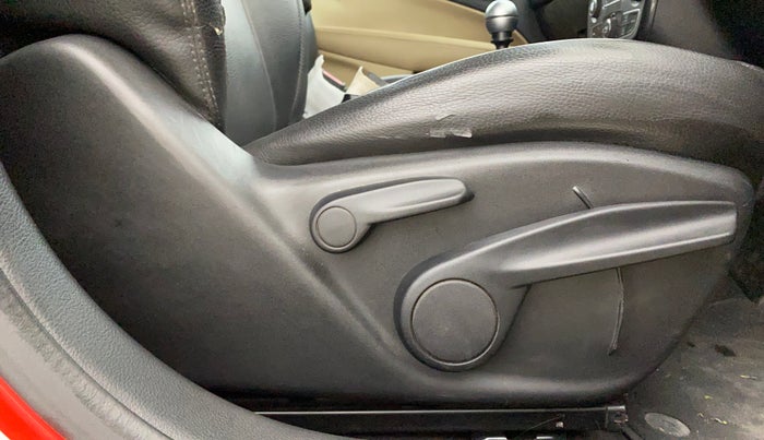 2017 Jeep Compass LONGITUDE (O) 2.0 DIESEL, Diesel, Manual, 88,851 km, Driver Side Adjustment Panel