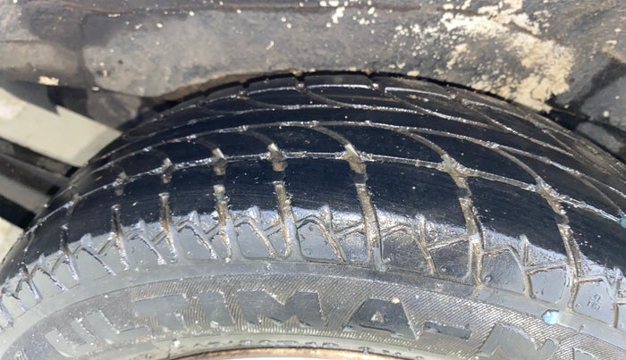 2016 Maruti Wagon R 1.0 LXI CNG, CNG, Manual, 50,346 km, Left Rear Tyre Tread