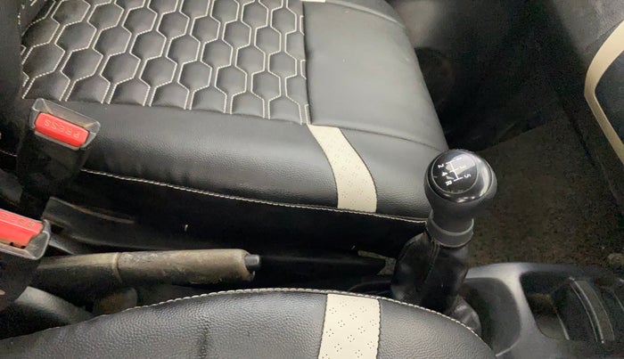 2016 Maruti Wagon R 1.0 LXI CNG, CNG, Manual, 50,346 km, Gear Lever