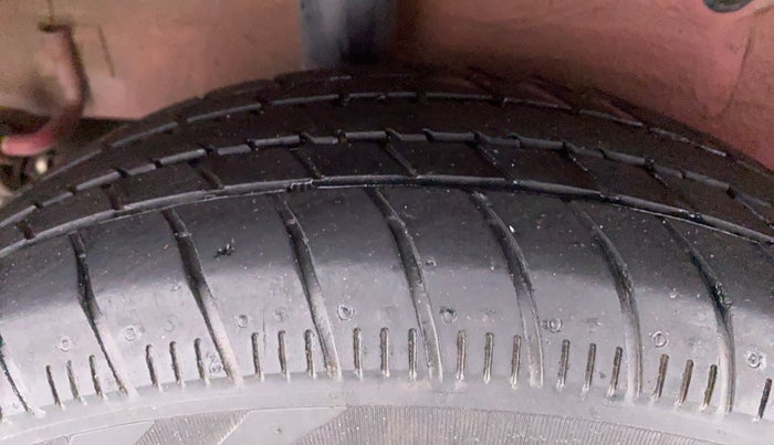 2017 Maruti Celerio ZXI AMT, Petrol, Automatic, 79,364 km, Right Rear Tyre Tread