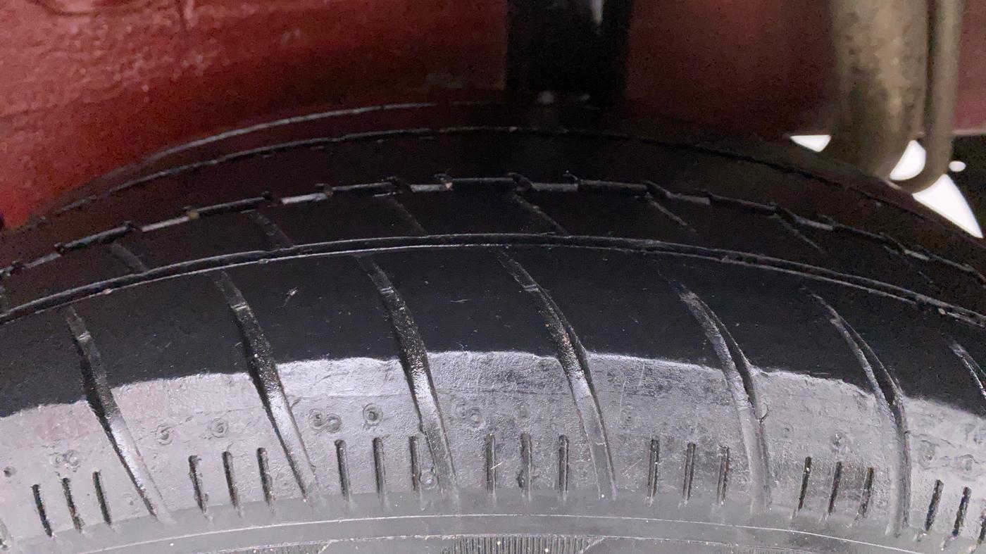 2017 Maruti Celerio ZXI AMT, Petrol, Automatic, 79,364 km, Left Rear Tyre Tread