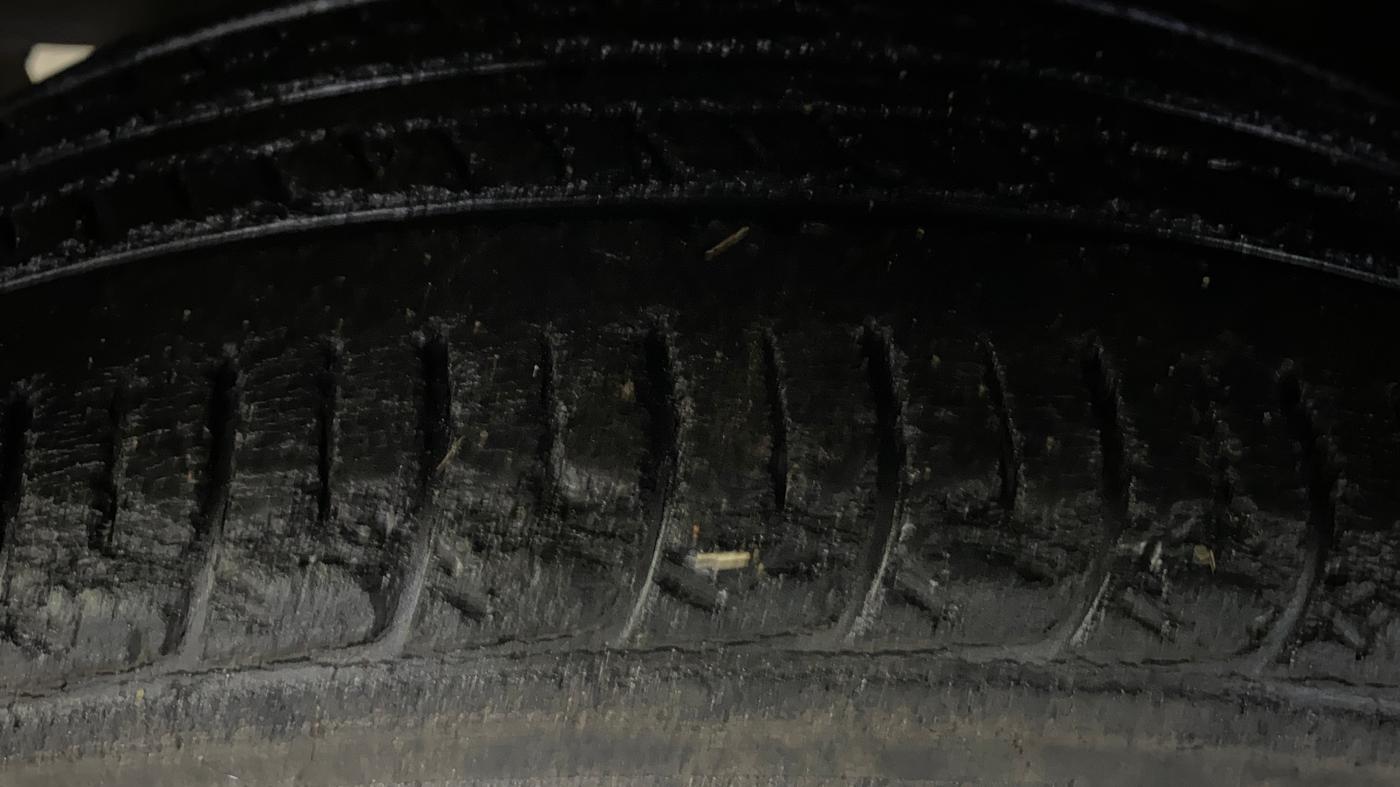 2016 Maruti Baleno DELTA CVT PETROL 1.2, Petrol, Automatic, 58,462 km, Left Front Tyre Tread