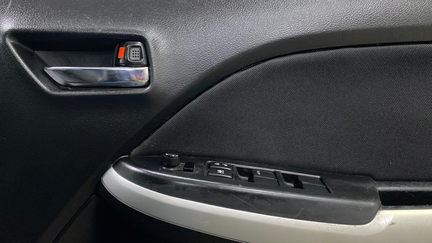 2016 Maruti Baleno DELTA CVT PETROL 1.2, Petrol, Automatic, 58,462 km, Driver Side Door Panels Control