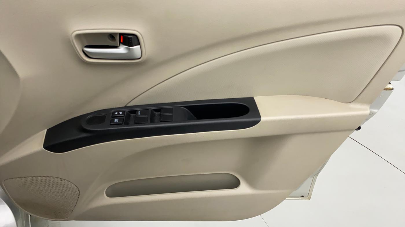 2018 Maruti Celerio VXI CNG OPT, CNG, Manual, 32,001 km, Driver Side Door Panels Control