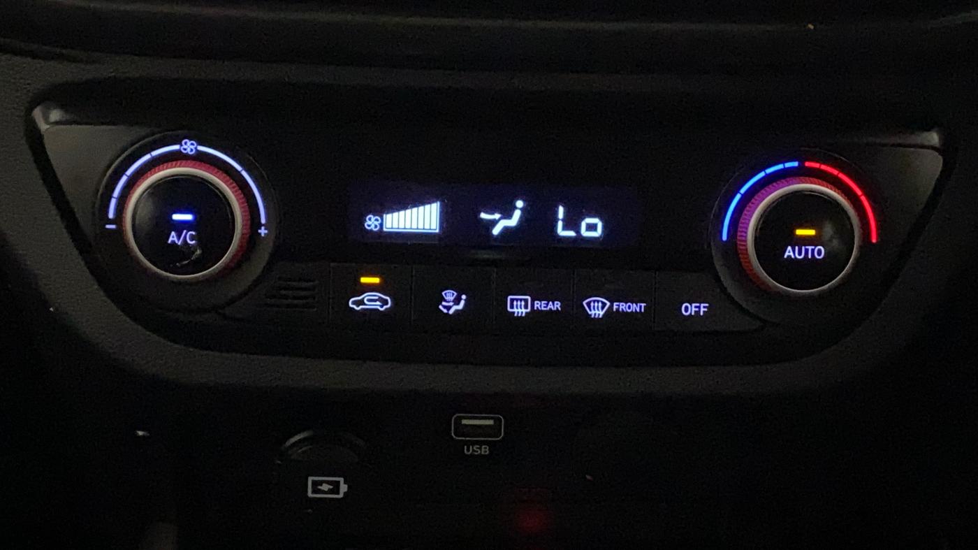 2022 Hyundai GRAND I10 NIOS SPORTZ 1.0 TURBO GDI, Petrol, Manual, 21,757 km, Automatic Climate Control